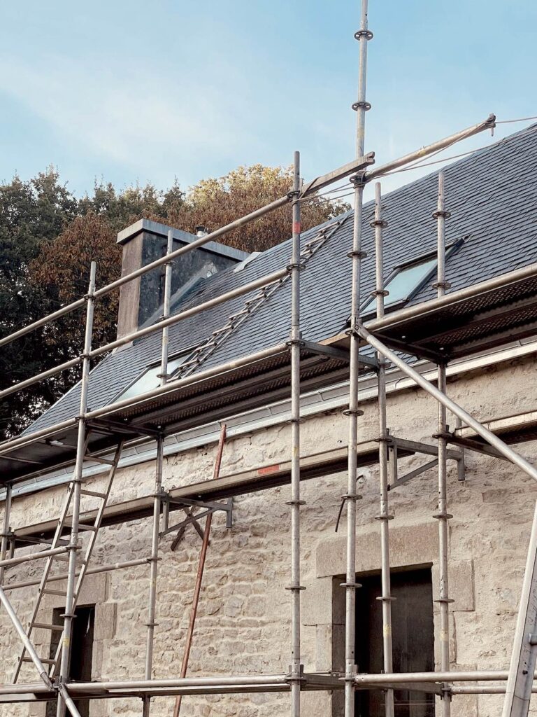 Visite d’étape sur une maison en travaux en Finistère Sud